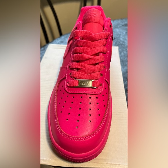 Pink Air Force One - Picture 2 of 3